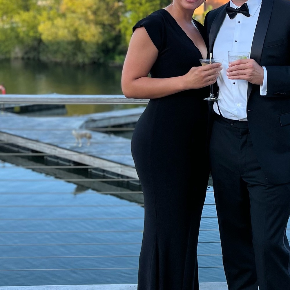 Norma Kamali V Neck Rectangle gown